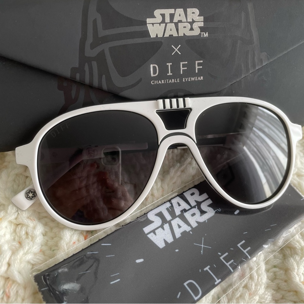 🤍NEW Star Wars X DIFF Storm Trooper Sunglasses🖤